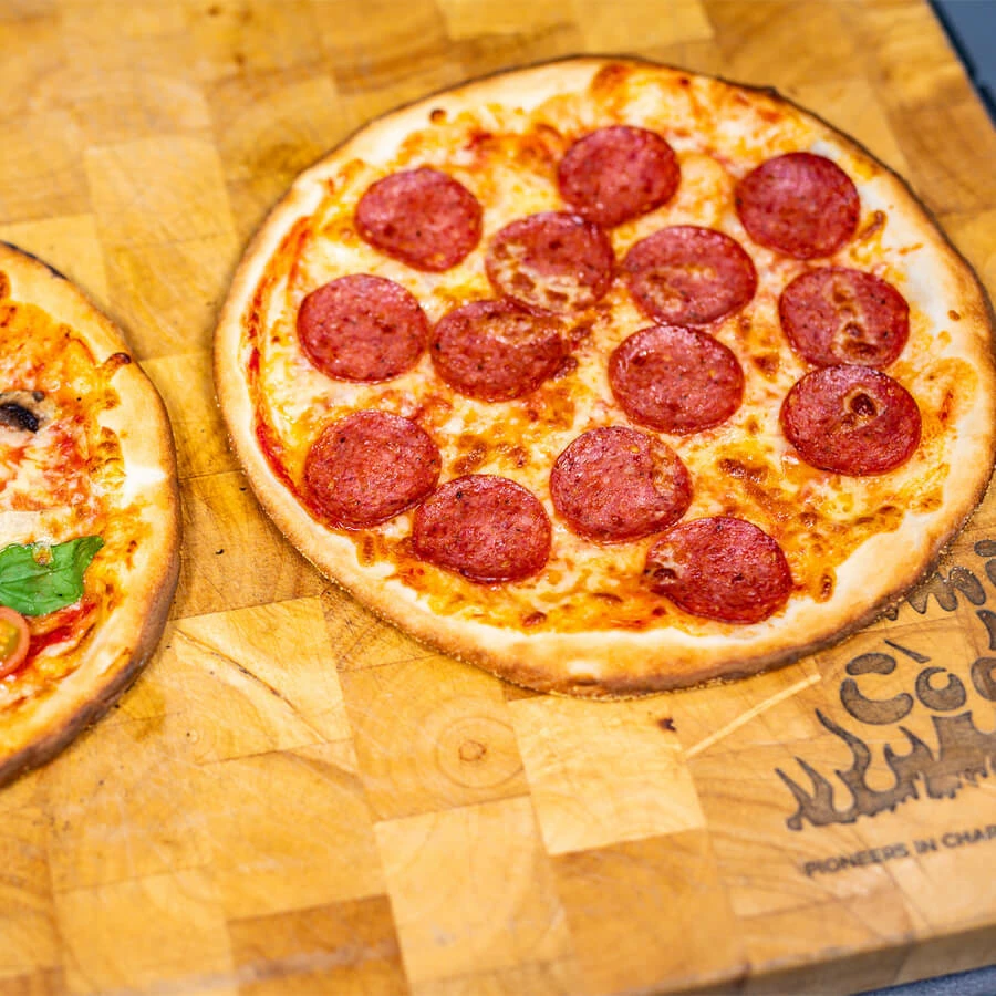 Mezzaluna Pizza Slicer - Avanti 4 Mezzaluna Pizza Slicer - Avanti - Image 4