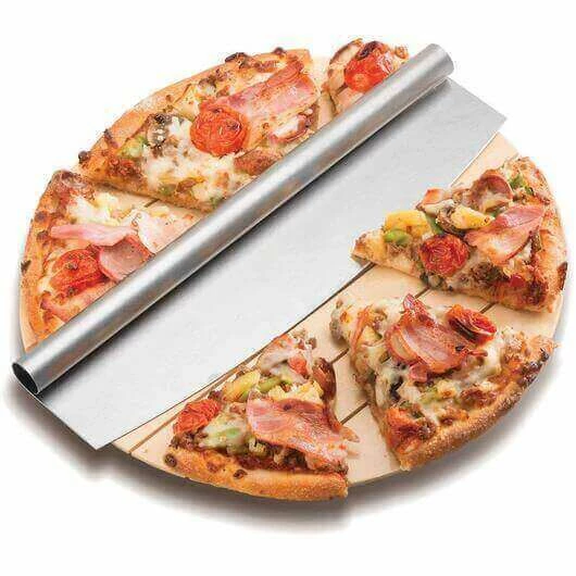 2 Large Pizza Trays, Pizza Cutter & Pizza Peel | Vogue 6 2 Large Pizza Trays, Pizza Cutter & Pizza Peel | Vogue - Image 6